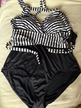 Clean Water Black & White Striped One Piece Swimsuit - Size 22W NWOT
